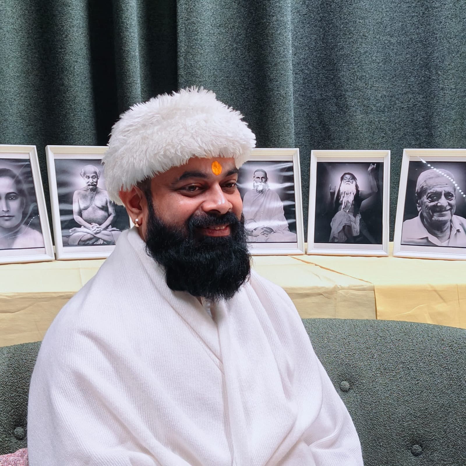 Paramahamsa Swami Shri Nispruh Spandanji portrait